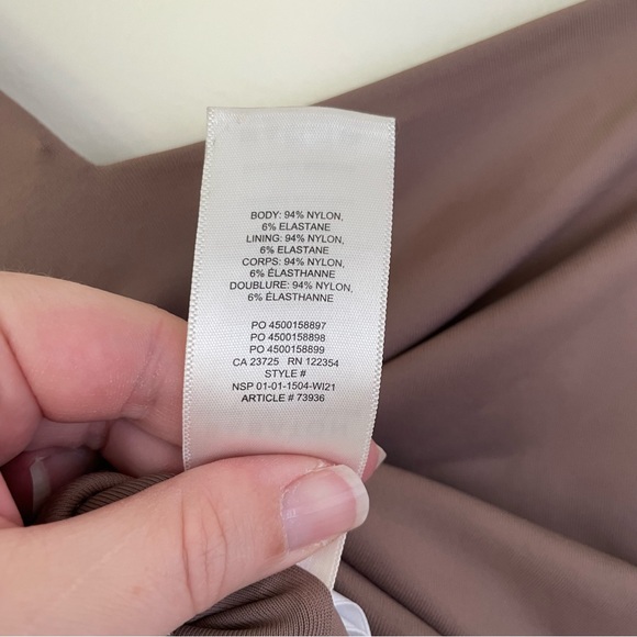 Aritzia Babaton Contour Square Neck Long Sleeve Bodysuit Deep Taupe Bodysuit XS - Picture 11 of 11